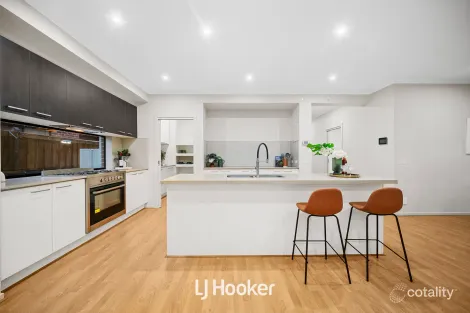 Property photo of 9 Milliners Avenue Keysborough VIC 3173