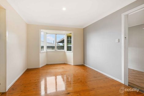 Property photo of 24 Catto Street Centenary Heights QLD 4350