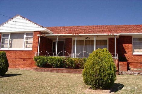 Property photo of 38 Bimbadeen Avenue Miranda NSW 2228