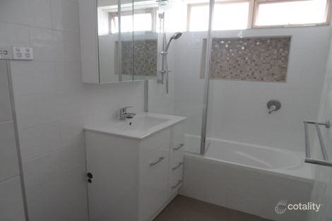 Property photo of 4/142 Hoffmans Road Essendon VIC 3040