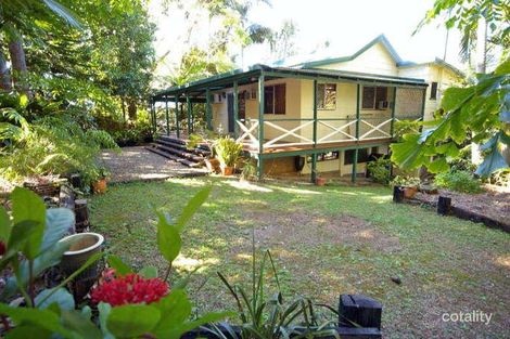 2 Raylee Ave, Nambour, QLD 4560