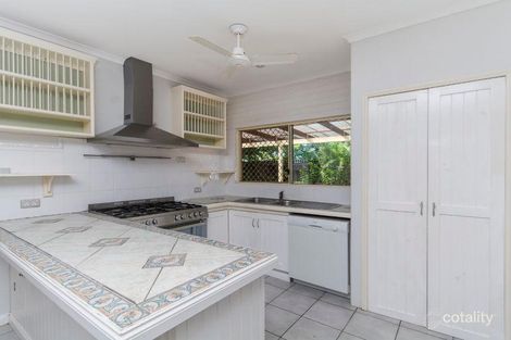 Property photo of 6 Wentworth Close Bentley Park QLD 4869