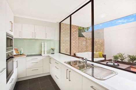 Property photo of 4F/4 Whaling Road North Sydney NSW 2060