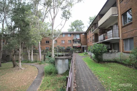 27/162 Sandal Cres, Carramar, NSW 2163