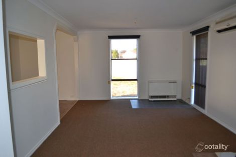 Property photo of 24 Willow Grove Wendouree VIC 3355