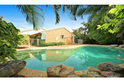 Property photo of 2 Dunk Street Bargara QLD 4670