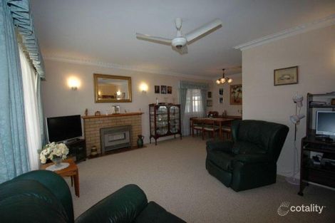 Property photo of 2 Rangeview Avenue Wangaratta VIC 3677