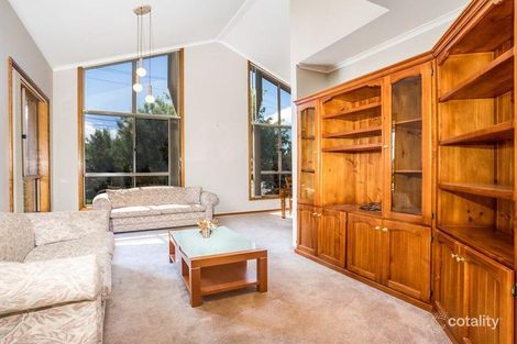 Property photo of 18 Weeden Drive Werribee VIC 3030