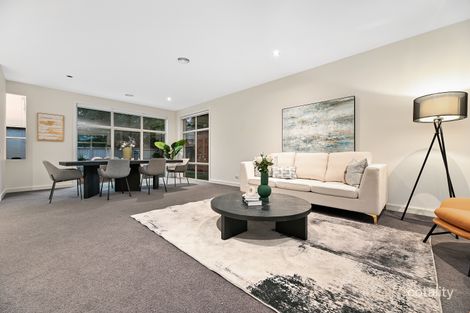 Property photo of 20 Rathdowne Way Mulgrave VIC 3170