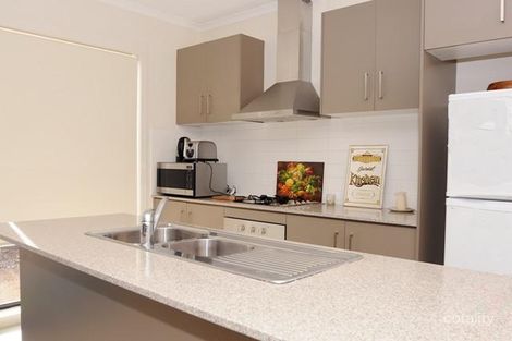 Property photo of 21 Clematis Crescent Manor Lakes VIC 3024