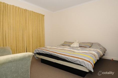 Property photo of 21 Clematis Crescent Manor Lakes VIC 3024