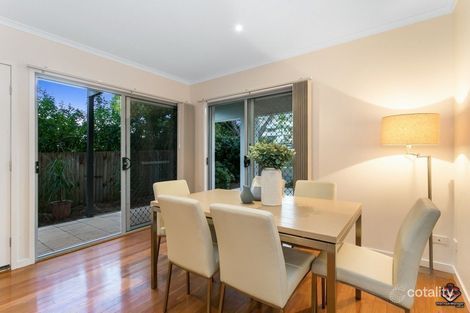 Property photo of 1/82 Clarence Road Indooroopilly QLD 4068