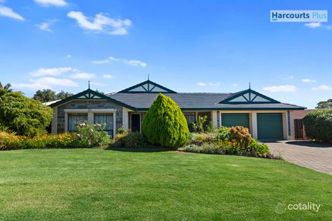 3 Shakes Cres, Hallett Cove, SA 5158