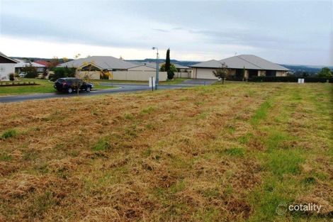 Property photo of 2 Kestrel Drive Highfields QLD 4352