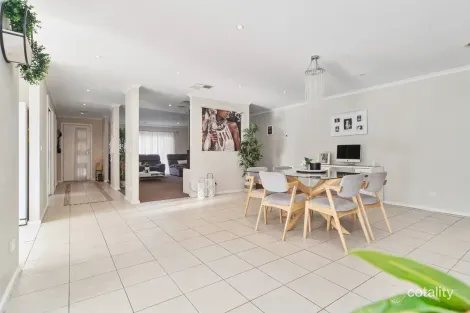 Property photo of 47 Edinburgh Drive Skye VIC 3977