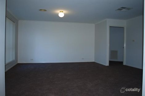 Property photo of 8 Bayside Court Jerrabomberra NSW 2619
