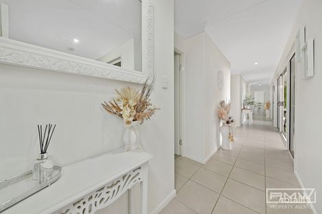 Property photo of 3 Waterpark Drive Mulambin QLD 4703