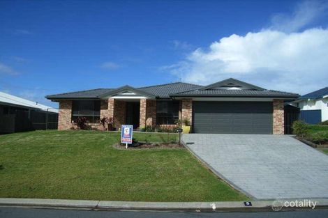 5 St Lucia Pl, Bonny Hills, NSW 2445