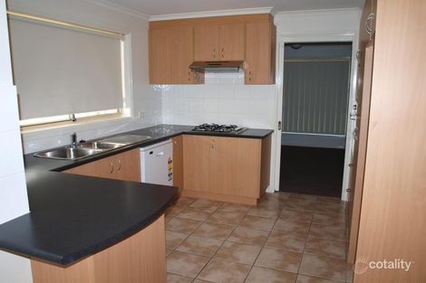 Property photo of 8 Bayside Court Jerrabomberra NSW 2619