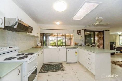 61 Matthew Flinders Dr, Paradise Point, QLD 4216