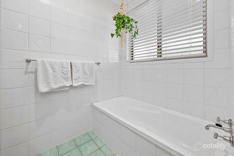 Property photo of 3 Lakeshore Close Kilaben Bay NSW 2283