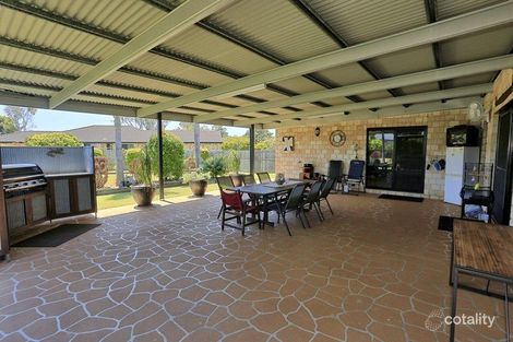 Property photo of 2 North West Bay Court Wondunna QLD 4655
