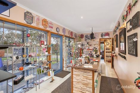 10 Forest Ave, Hepburn Springs, VIC 3461