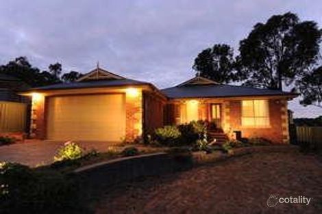 Property photo of 14 Alpina Place Kangaroo Flat VIC 3555