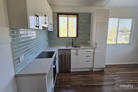 25 Taylor St, Keppel Sands, QLD 4702