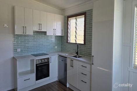 Property photo of 25 Taylor Street Keppel Sands QLD 4702