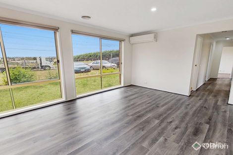 Property photo of 211 Ormond Road Narre Warren South VIC 3805