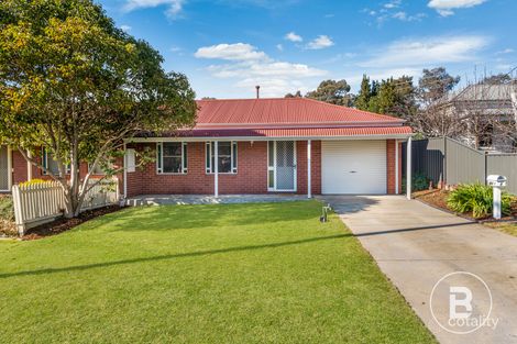 2/9 Eadie St, Quarry Hill, VIC 3550