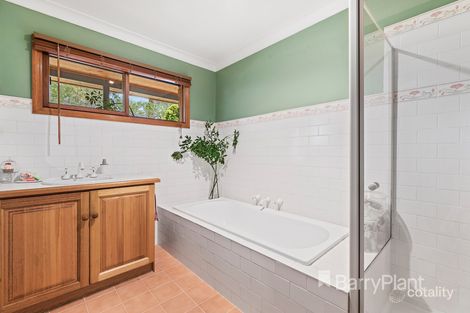 Property photo of 3 Roylston Rise Hurstbridge VIC 3099