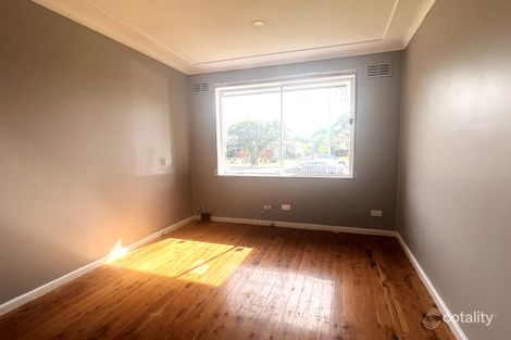 Property photo of 4 Corona Road Fairfield West NSW 2165
