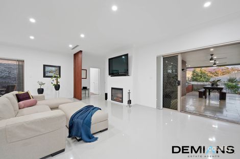 Property photo of 21 Lilli Pilli Drive Pleasure Point NSW 2172