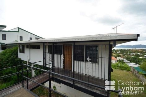 Property photo of 39 Gilbert Crescent Castle Hill QLD 4810