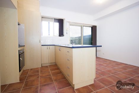 Property photo of 32 Kennedy Parade Roxburgh Park VIC 3064