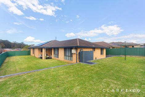 Property photo of 18 Mileham Circuit Rutherford NSW 2320