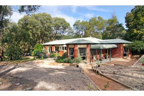 16 Gibbs Rd, Healesville, VIC 3777