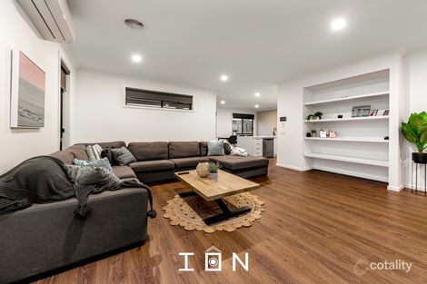 Property photo of 38 Rathberry Circuit Clyde North VIC 3978