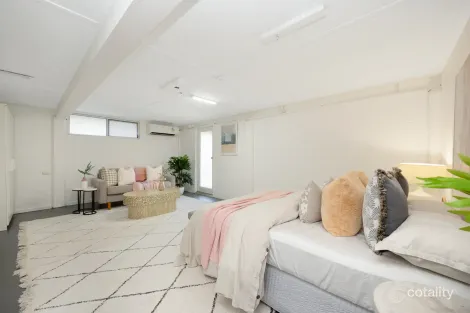 Property photo of 44 Gollogly Lane Rasmussen QLD 4815