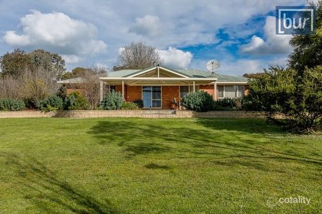 33 Nyanza Rd, Table Top, NSW 2640