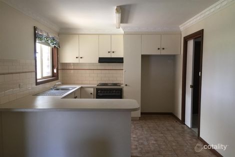 Property photo of 1/13 Bamarook Crescent Glenfield Park NSW 2650