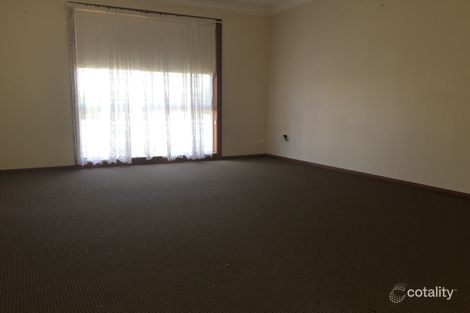 Property photo of 1/13 Bamarook Crescent Glenfield Park NSW 2650