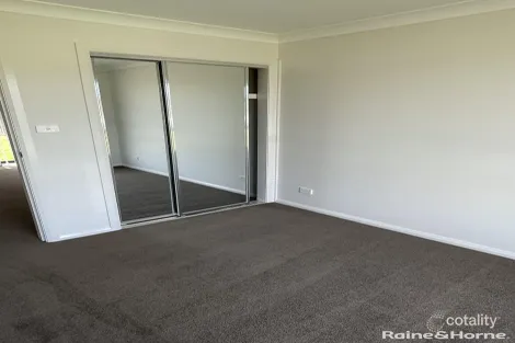 Property photo of 1/4 Rodgers Road West Tamworth NSW 2340