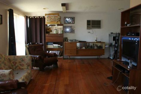 Property photo of 28 Cassia Road Melton VIC 3337