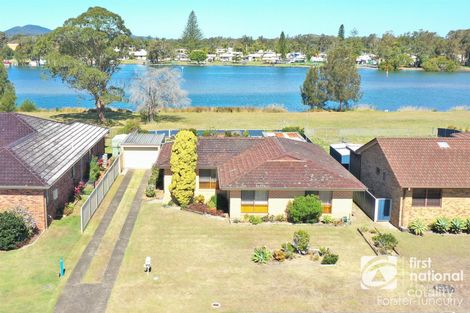 24 Rest Point Pde, Tuncurry, NSW 2428