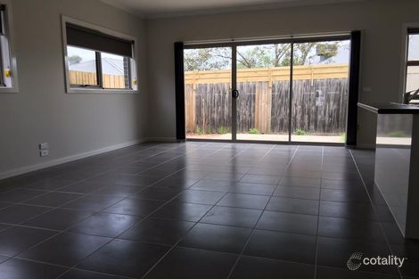 Property photo of 8/43 Latham Street Werribee VIC 3030