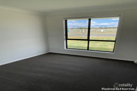Property photo of 1/4 Rodgers Road West Tamworth NSW 2340