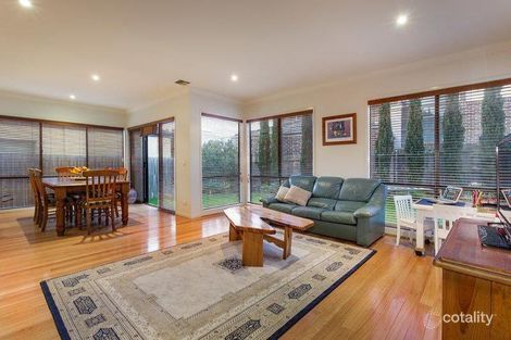 Property photo of 2 Augustus Rise Templestowe VIC 3106